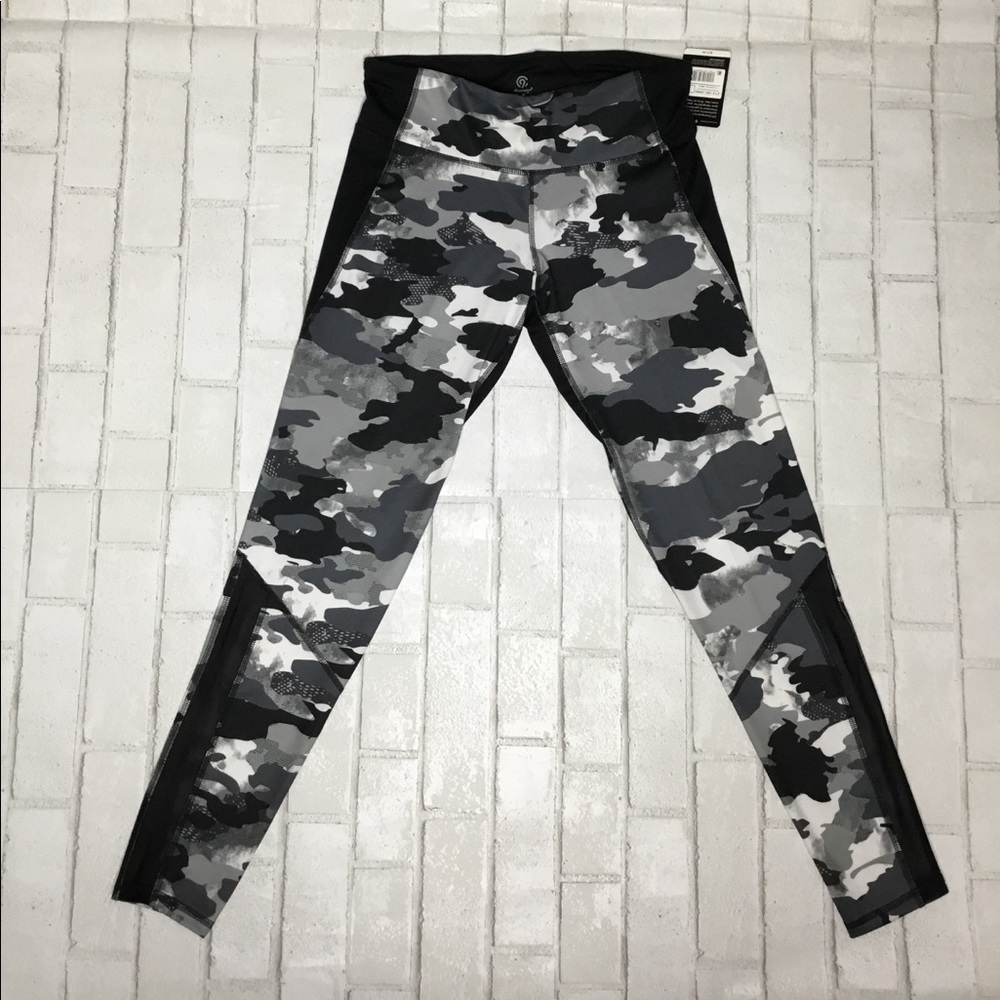 Adorable grey champion camo leggings!!!